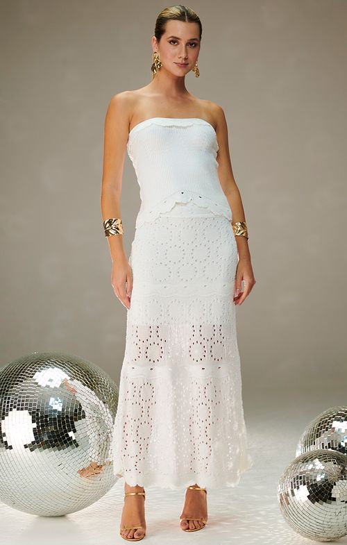 Saia tricot longa evasê furos