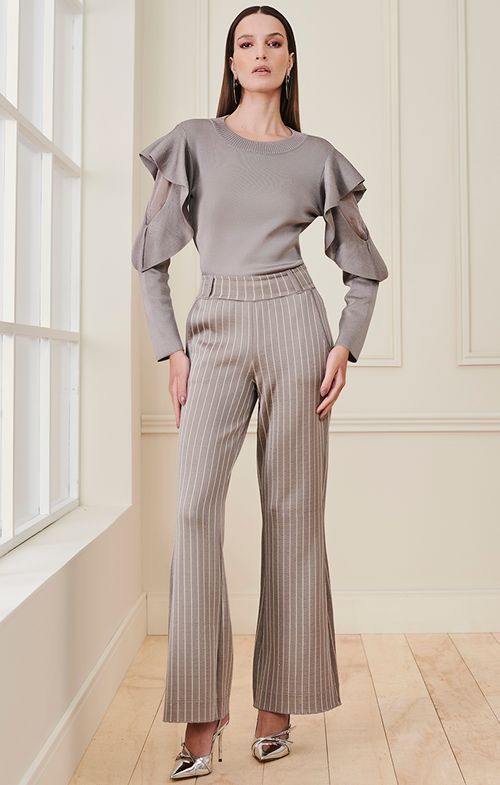 Calça Tricot Flare Risca de Giz