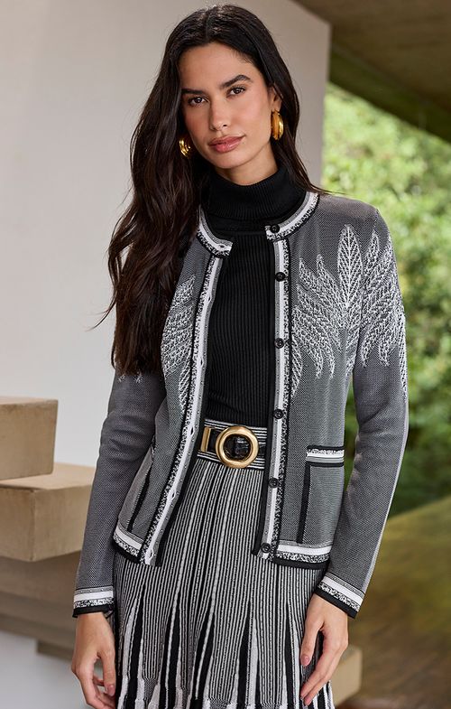 Casaquinho Tricot Folhas Bolsos
